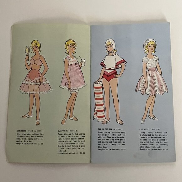 1960s Ideal Tammy Doll 3"x5" Style Book with Outfits for Doll & Family 32 pages - Picture 5 of 11